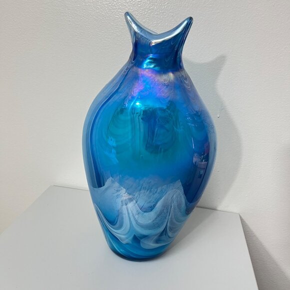 Handcrafted‎ Iridescent Blue Swirl Ocean Glass Vase With Unique Sculpted Lip - Picture 2 of 7